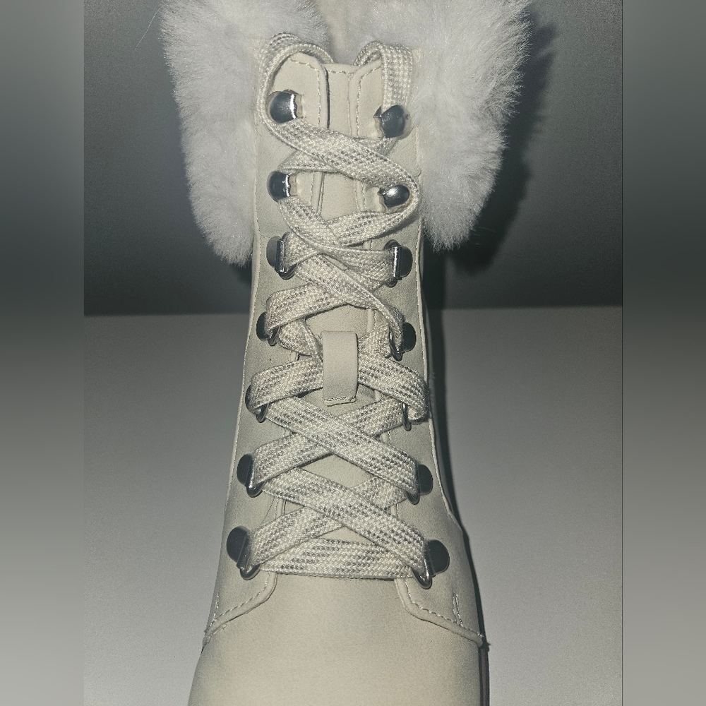 ESPRIT "Jesse" Leather Faux Fur Ankle Snow Winter Boots - Size 8 ❄️ - Picture 5 of 9